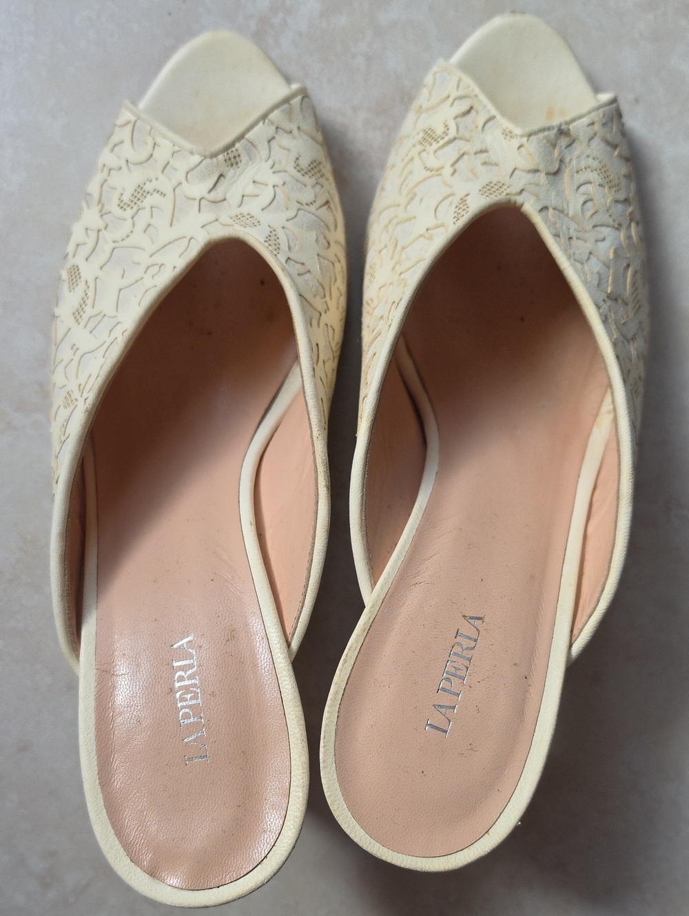 La Perla Cream Laser-Cut Peep-Toe Slip-On Mules